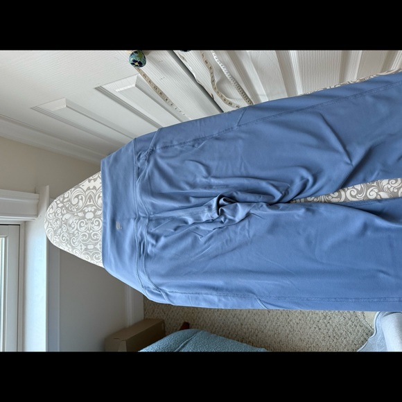 Blue Fabletics Set - Picture 8 of 15